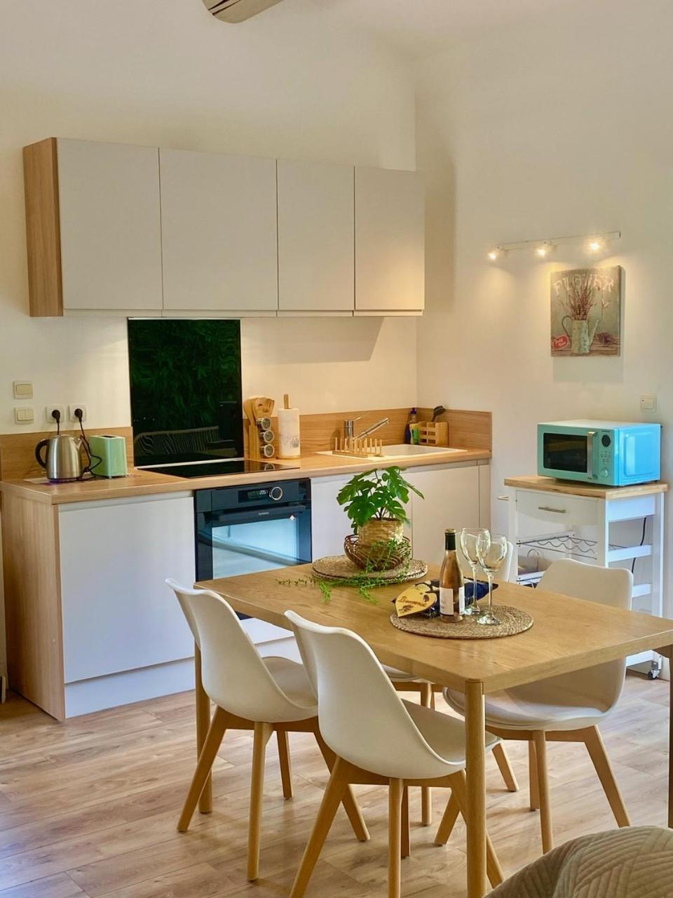 Appartement Neuf Et Au Calme Proche Avignon Althen-des-Paluds Ngoại thất bức ảnh