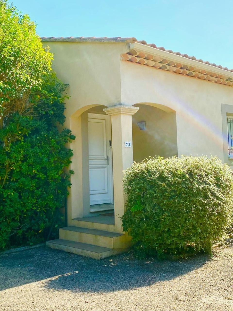 Appartement Neuf Et Au Calme Proche Avignon Althen-des-Paluds Ngoại thất bức ảnh